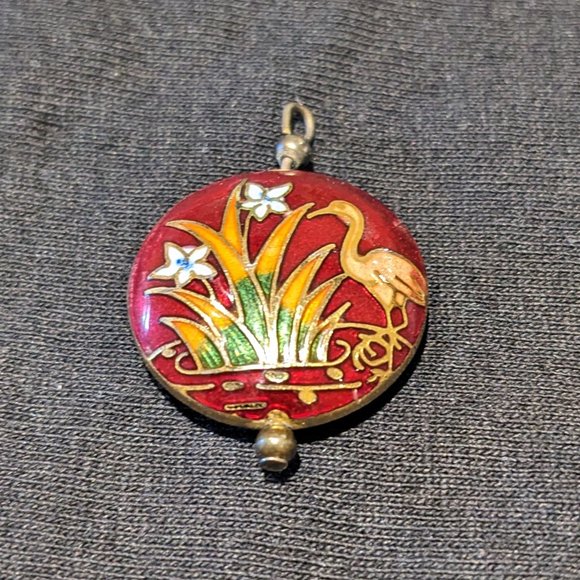 Lovely Vintage 1970s Red & Gold Cloisonné Round Enamel Sea Bird Pendant - Picture 2 of 3